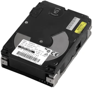 Disque Dur Fujitsu CA01407-B713 M2949SYU 9.1GB 7.2K SCSI 3.5''HH - Photo 1/3