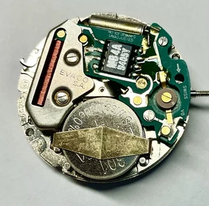 ESA ETA 536.121 QUARZUHRWERK, LÄUFT FÜR BREITLING, HEUER TAUCHERUHREN - Bild 1 von 2