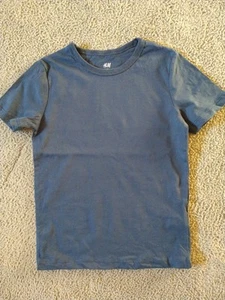H&M Basic T-Shirt Größe 110 116 dunkelblau uni - Bild 1 von 2