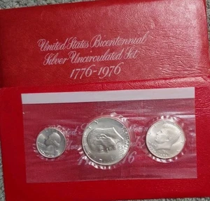 1976 S Bicentennial 40% Silver Uncirculated 3 Piece Coin U.S. Mint Set - Picture 1 of 2