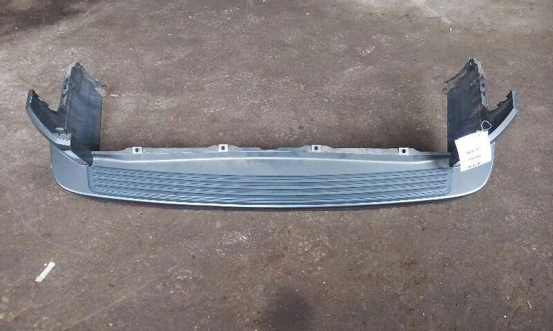 Cubierta de parachoques trasero Land Rover LR4 10-16 Foto 1 de 4