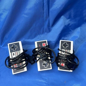 3 Nintendo NES Controllers Paddle Remote Untested - Picture 1 of 2