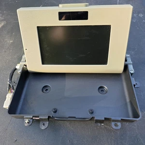 04-13 Armada QX56 Entertainment Overhead Console DVD Screen Assembly 04-05 Titan - Picture 1 of 6