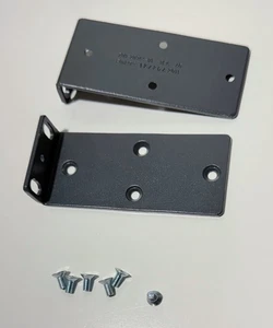 Pair CISCO - 700-28944-01 - Rack Mount Bracket Ears with screws 5500 - Picture 1 of 5