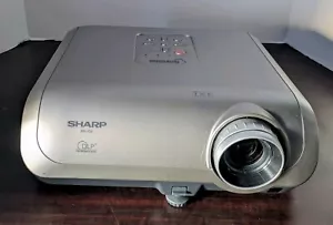 Sharp Notevision XR-10X-L 89% lamp life remaining, 216 hours lamp timer - Picture 1 of 7