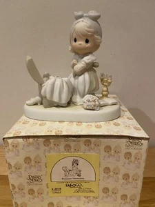 Precious Moments Precious Memories Figurine # E-2828 - With Original Box - Picture 1 of 10