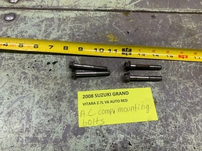 Juego de 4 pernos de montaje de compresor de aire acondicionado Grand Vitara 2006-2008 Foto 1 de 4
