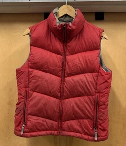 Burton AK Mens Down Puffer Vest Size Medium Red Snowboarding Skiing Full Zip - Picture 1 of 18