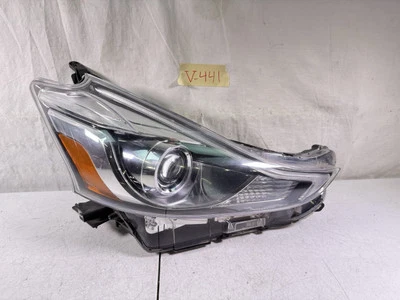2015 2016 2017 Toyota Prius V HYBRID Passenger Right Side Headlight w/ LED OEM - Image 1 of 4