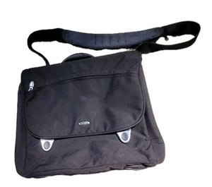 TUMI BRIEFCASE T3 WITH DETACHABLE STRAPS PRE-OWNED EXCELLENT BLACK WITH SILVER - Picture 1 of 16
