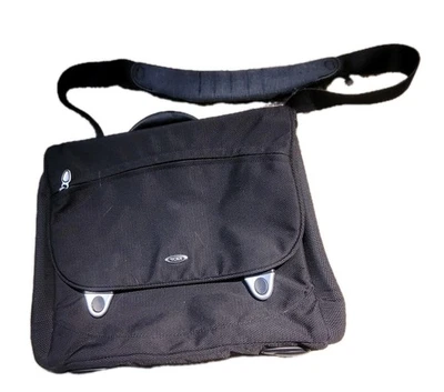 MALETÍN TUMI T3 CON CORREAS DESMONTABLES USADO EXCELENTE NEGRO CON PLATA Foto 1 de 4