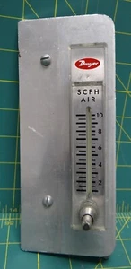 Medidor de flujo Dwyer serie RMA 1 a 10 aire SCFH, montado - Imagen 1 de 6