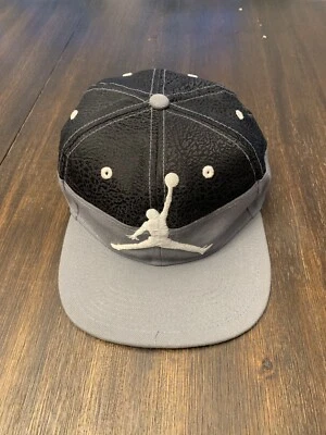 耐克 Air Jordan Jumpman Youth 尺码 平沿帽 青年 黑色 灰色 — 第 1/4 张图片