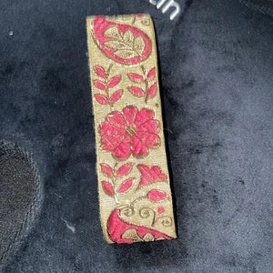 1 1/2 "breite Spitzenborte 5 1/2" Yards golden & rosa - Bild 1 von 5