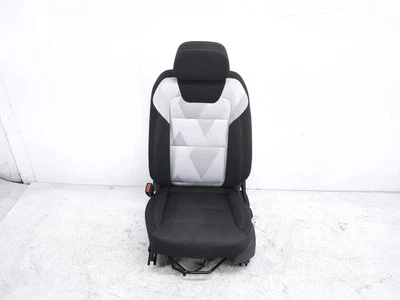 Asiento conductor delantero izquierdo Chevrolet Trax 2024-2025 42909606 *Tela negra/gris Foto 1 de 4