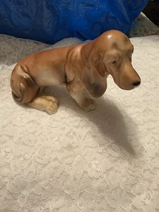 Vintage Royal Crown Basset Hound Figurine Tan Dog Hand Painted - Picture 1 of 7