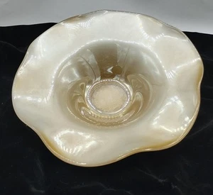 Vintage 8" Peach Luster Ruffled/ Wavy Serving Bowl / Nut or Candy Dish MCM, EUC - Picture 1 of 6