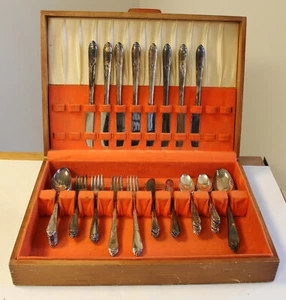 ANCHOR ROGERS XII "INSPIRATION" SILVERPLATE FLATWARE 8 PLACE SETTINGS WITH CASE - Picture 1 of 18