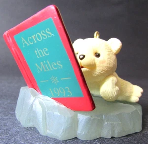 Hallmark Ornament 1993 ACROSS THE MILES - Imagen 1 de 13