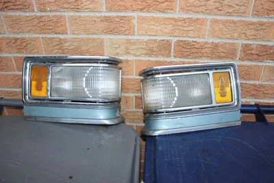 75-76 CADILLAC DEVILLE FLEETWOOD ambas LÁMPARAS DE LUZ INTERMITENTE DE ESQUINA Foto 1 de 4