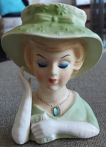 1950'S FORMAL LADY HEAD VASE FLORAL HAT LONG GLOVES & GEM STONE NECKLACE - Picture 1 of 12