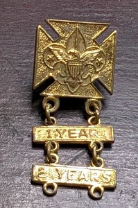 Vintage BSA Boy Scouts of America 1 & 2 Year bar pin, goldtone, clutch back - Picture 1 of 2