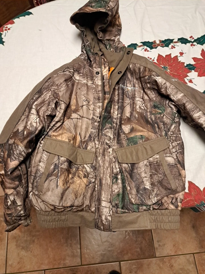 Field & Stream Jacket Youth Medium Camo Zip Hooded Quilted Lining RealTree Camo - Image 1 of 4