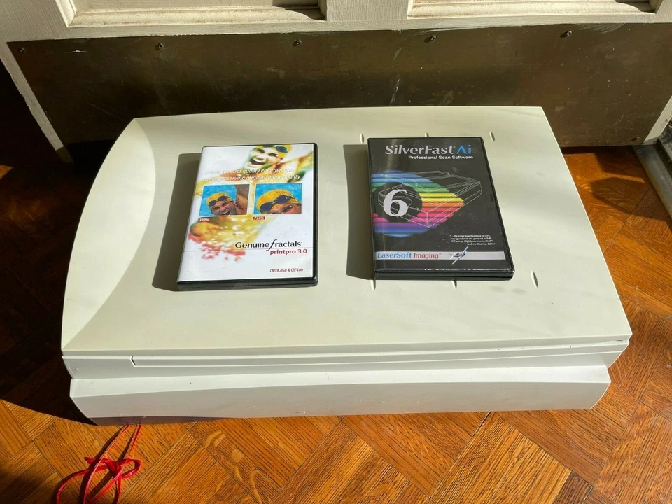 Film Scanner, Microtek ScanMaker 8700 Scanner with film holders, SilverFast app - Image 1 of 4