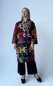 Handmade Upcycled Uzbek Suzani Embroidery Chapan Coat/Robe/Kaftan/Kimono Vintage - Picture 1 of 15
