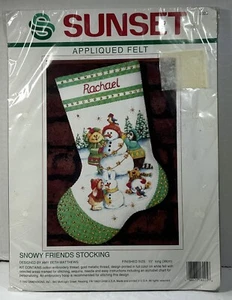 Kit de Medias Amigos Nevados Puesta de Sol Apliques de Fieltro de Navidad 18025 Sin Abrir De Colección - Imagen 1 de 6