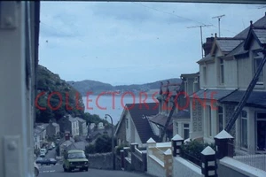 Diapositiva de 35 mm 1983 Llandudno vista desde la pista de tranvía Ford Transit Agfachrome - Imagen 1 de 1