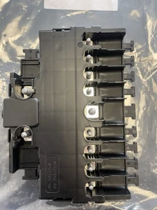 Mercedes Benz Fuse box right footwell - Imagen 1 de 4