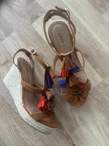 BUFFALO:Neue Sandaletten/Wedges in Größe 39, Rehbraun + TRAUM ***** - Bild 1 von 8