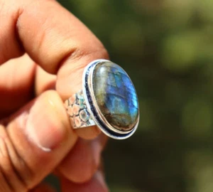 Sterling Silver Labradorite Ring | Artisan Crafted | Boho Chic Style - Picture 1 of 4