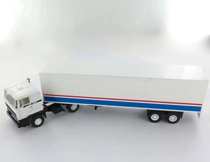 .HEAVY SET LARGE QUALITY LION CAR DAF No 36 TRAILER & 3300 CAB. #2 - Picture 1 of 7