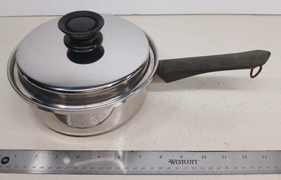 AMWAY QUEEN OLLA DE ACERO INOXIDABLE DE MÚLTIPLES CAPAS 18/8 SARTÉN CON TAPA ENVÍO GRATUITO EE. UU. Foto 1 de 4