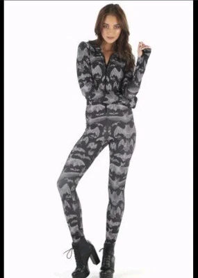 Traje Acurrucado Black Milk Gone Batty NUEVO Foto 1 de 3