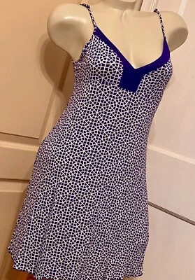 Tart Intimates Sexy Sissy CD Elástico Estampado Geométrico Chemise M Foto 1 de 4