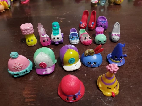 Shopkins Hats And Shoes Lot,  some rare Cover