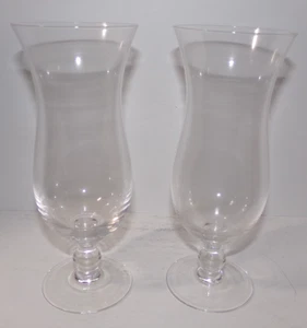 Two Libbey Footed Huricane Glasses Parfait 15oz - Picture 1 of 3
