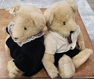 1982 VanderBear Family Fluffy & Fuzzy Retired Mr & Mrs. - Picture 1 of 5