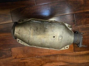 Convertidor catalítico Mitsubishi Eclipse, Talon, Laser AWD DSM 1990-1994 - Imagen 1 de 6