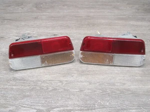 75-82 TRIUMPH TR7 SET OF 2 REAR LEFT & RIGHT TAIL LIGHT LAMP OEM - Foto 1 di 17
