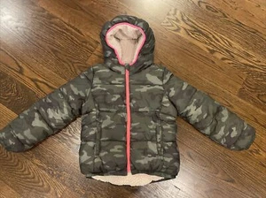 Gap Kids Girl's Camo Cold Control Max Sherpa Puffer Jacket Coat Large 10 NWOT - Picture 1 of 1