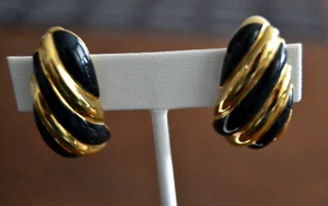 ST. JOHN Clip-On Gold-tone Earrings BLACK ENAMEL Vintage LARGE RIB Twist Design - Picture 1 of 4