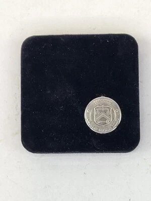 2011 US Army Commemorative Silver Dollar $1 US Mint Coin Box - Image 1 of 4