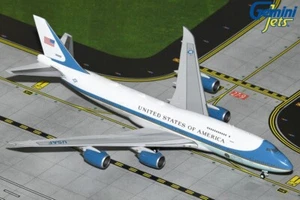 MODELO DIECAST GEMINI JETS (GJAFO2220) AIR FORCE ONE VC25B (747-8I) ESCALA 1:400 - Imagen 1 de 5