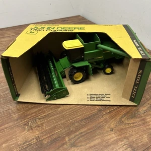 RARE John Deere Titan COMBINE 1/24 ERTL Yellow Top Box Grain Platform Good Box - Picture 1 of 17