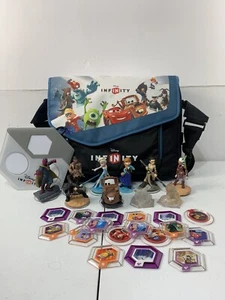 29 Disney Infinity Tragetasche, Gamepad, Figuren und Power Discs - Bild 1 von 12