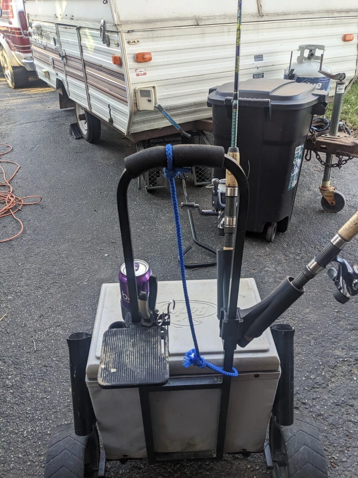 BERKLEY SPORTSMAN’S PRO FISHING CART MODS Schneidebrett, Rutenhalter, Getränkehalter - Bild 1 von 4